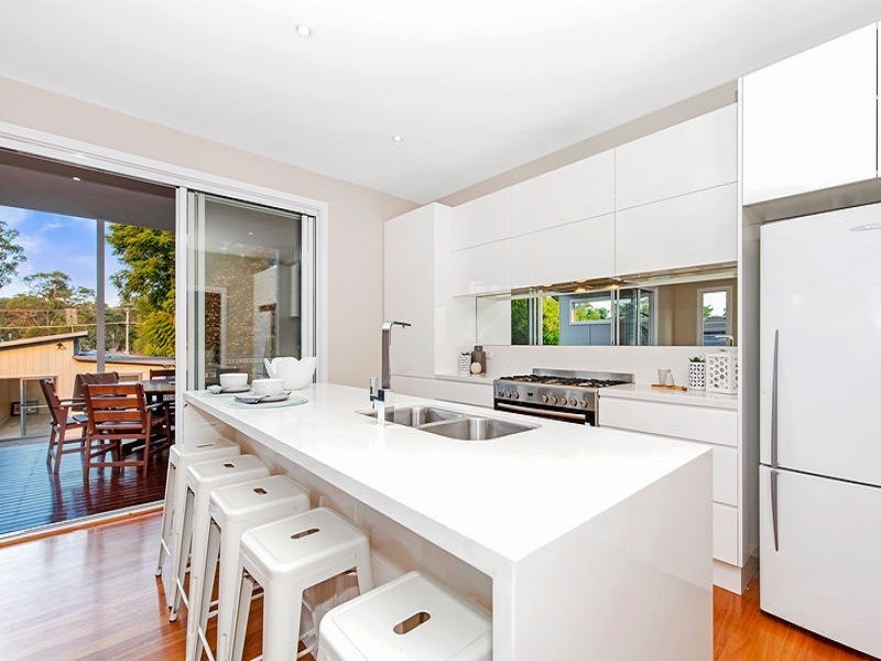 6 Toorak Avenue, Erina NSW 2250