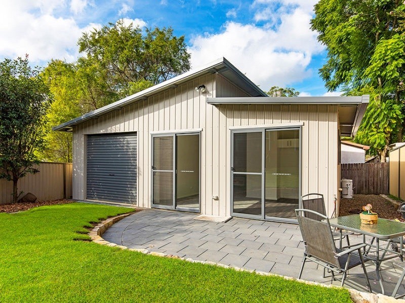 6 Toorak Avenue, Erina NSW 2250