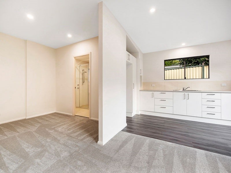 6 Toorak Avenue, Erina NSW 2250