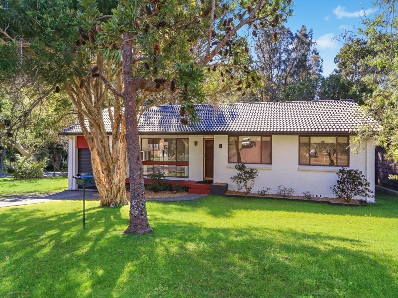 1  Newell Road, Macmasters Beach NSW 2251