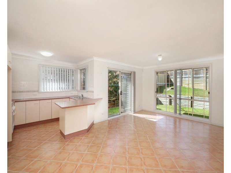 1/235 Avoca Drive, Green Point NSW 2251