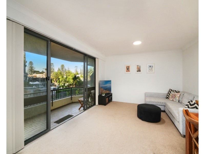 8/13 Campbell Crescent, Terrigal NSW 2260