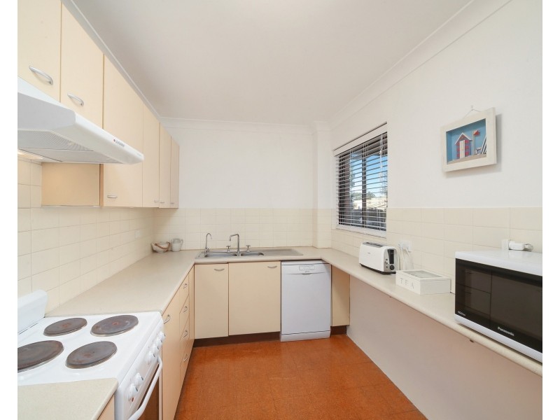 8/13 Campbell Crescent, Terrigal NSW 2260
