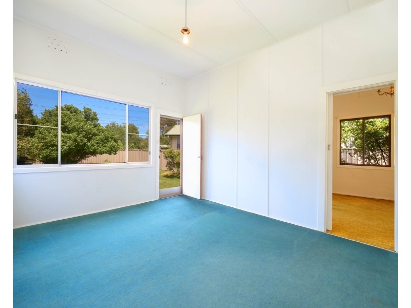 16 Pacific Highway, Ourimbah NSW 2258