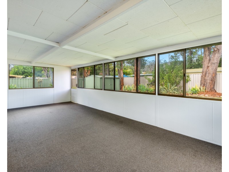 7 Bayline Drive, Point Clare NSW 2250