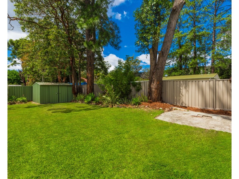 7 Bayline Drive, Point Clare NSW 2250