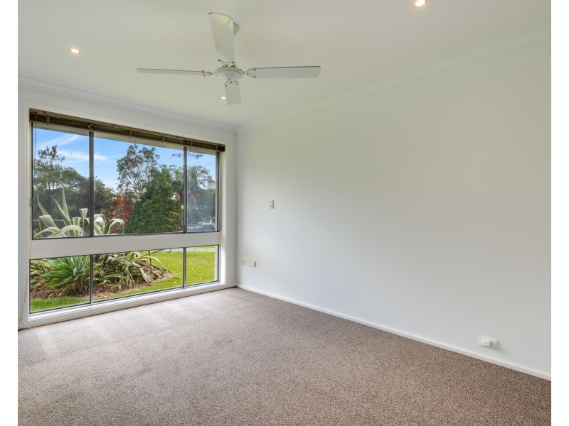 7 Bayline Drive, Point Clare NSW 2250