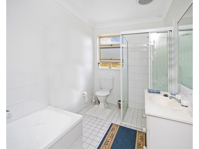 10/7 Jennie Cox Close, Erina NSW 2250