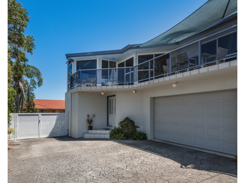 2/6 Prince Street, Wamberal NSW 2260