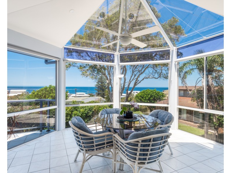 2/6 Prince Street, Wamberal NSW 2260