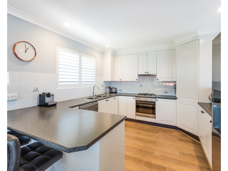 2/6 Prince Street, Wamberal NSW 2260