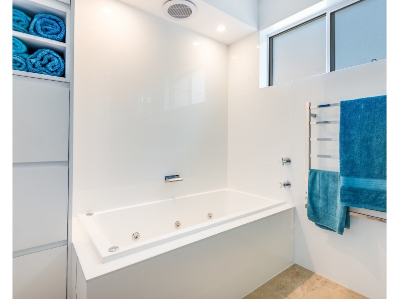 2/6 Prince Street, Wamberal NSW 2260