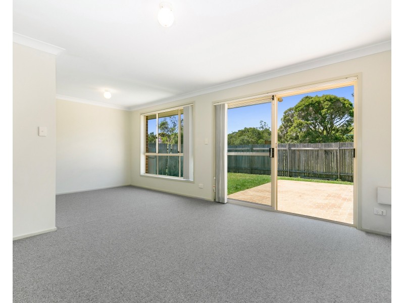 11A  Castlereagh Crescent, Bateau Bay NSW 2261