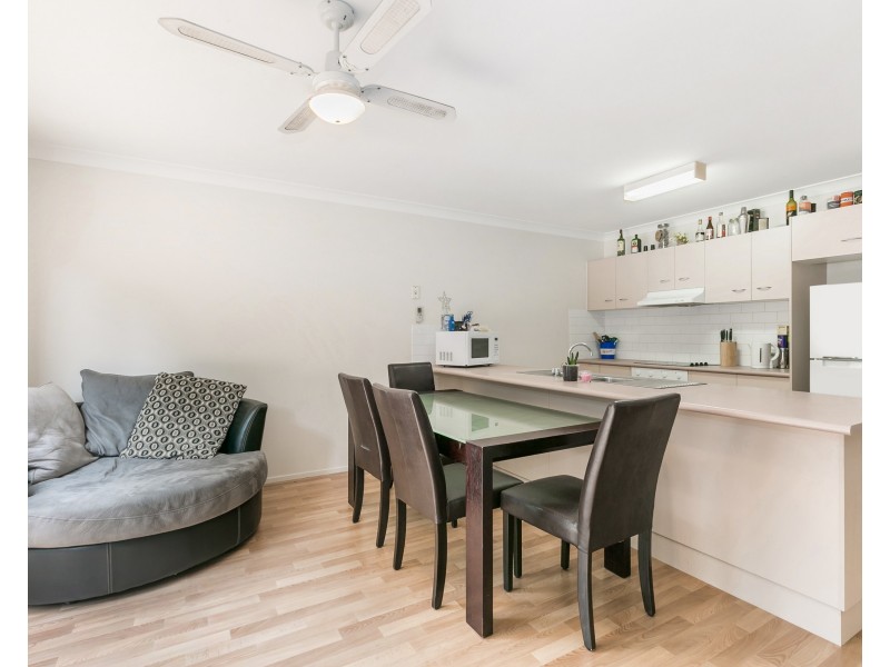 1/9 Day Dawn Place, Erina NSW 2250