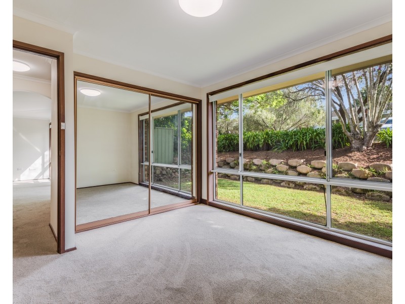 16 Highland Road, Green Point NSW 2251