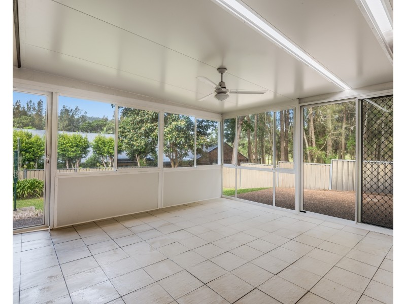16 Highland Road, Green Point NSW 2251