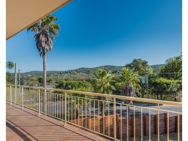 3/6  Dakara Avenue, Erina NSW 2250