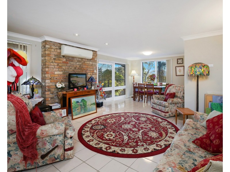 7 Holcombe Avenue, Narara NSW 2250