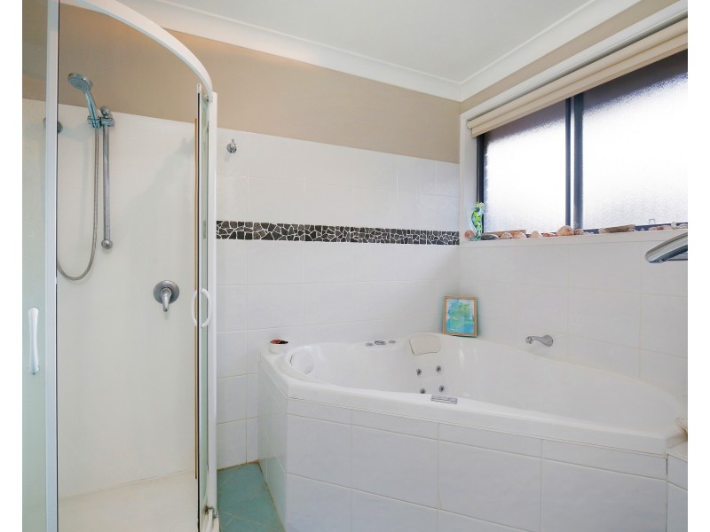 7 Holcombe Avenue, Narara NSW 2250