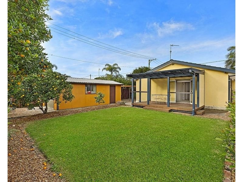 15 Watson Avenue, Tumbi Umbi NSW 2261