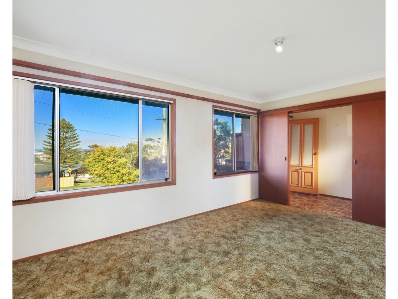 37 Willoughby Road, Terrigal NSW 2260