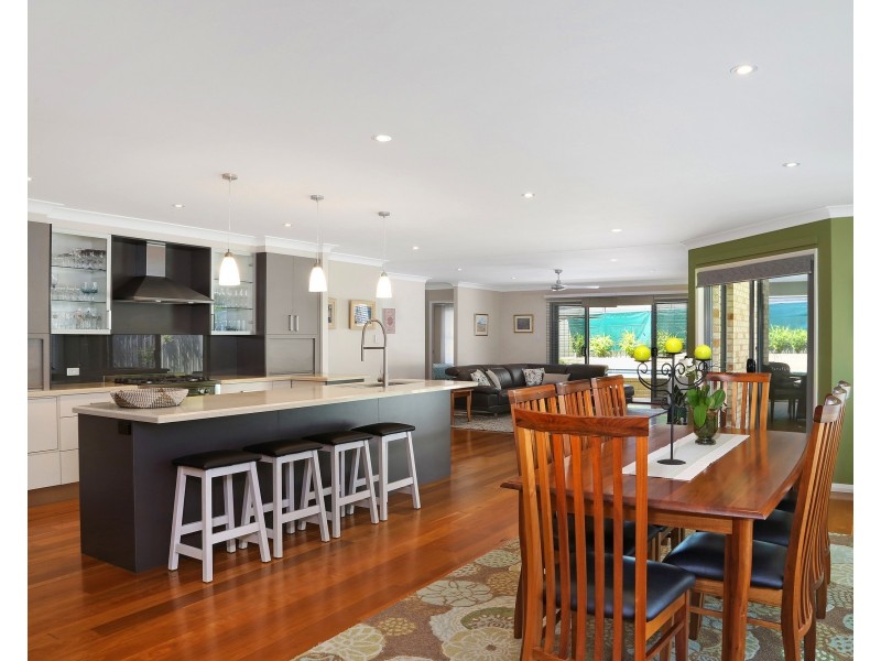 92 Coolawin Circle, Narara NSW 2250