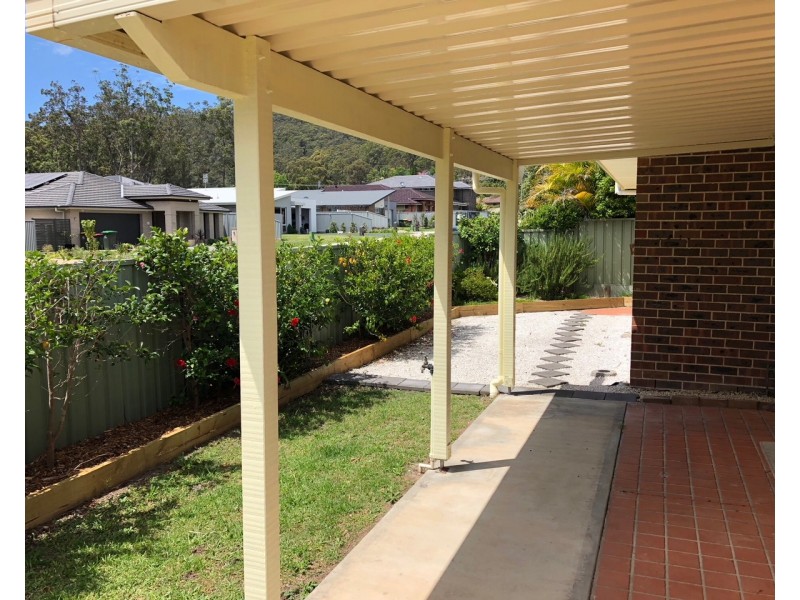 1/12 Milpera Road, Green Point NSW 2251