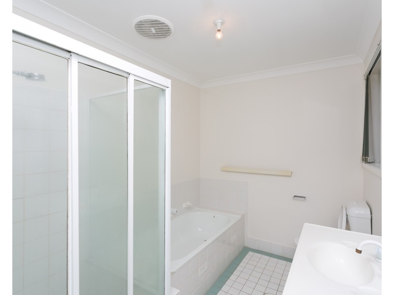 9B Coraki Place, Ourimbah NSW 2258