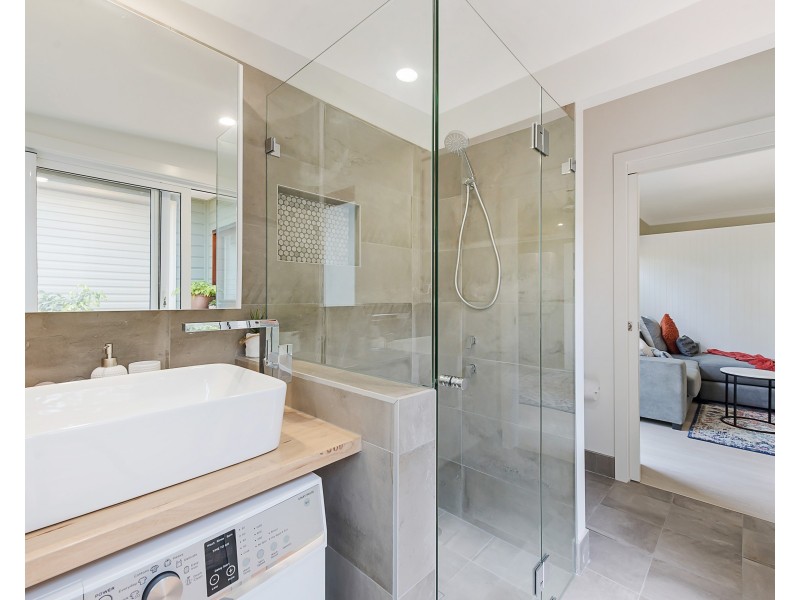 10A Matcham Road, Erina Heights NSW 2260