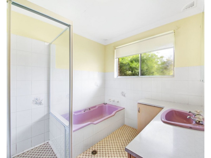 1 Malison Street, Wyoming NSW 2250