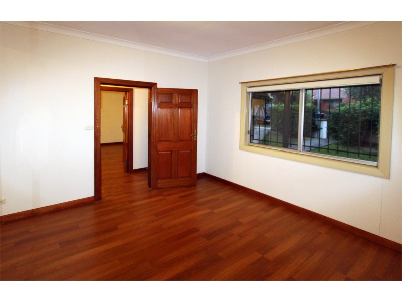 1/4 Abergeldie Street, Dulwich Hill NSW 2203