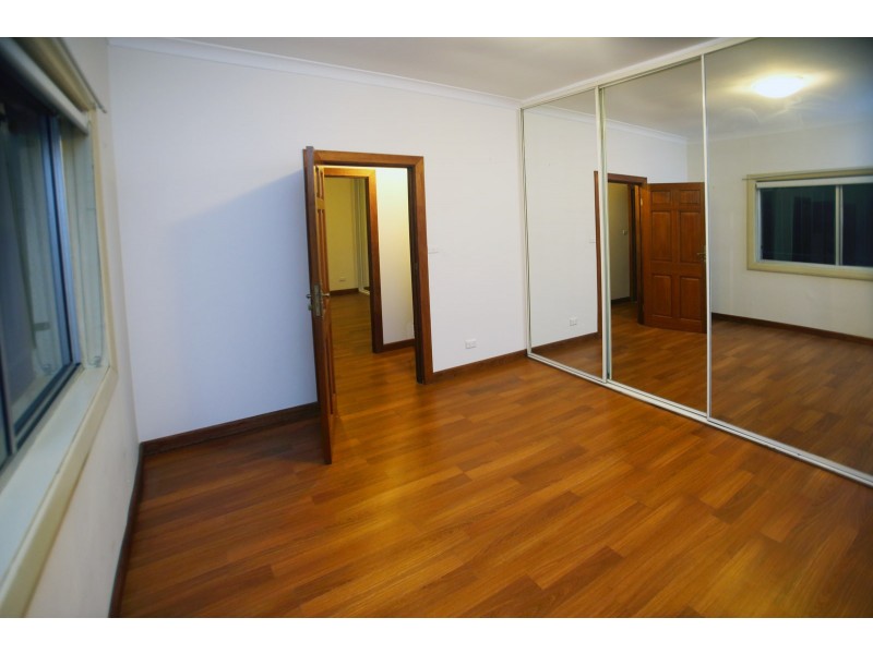 1/4 Abergeldie Street, Dulwich Hill NSW 2203