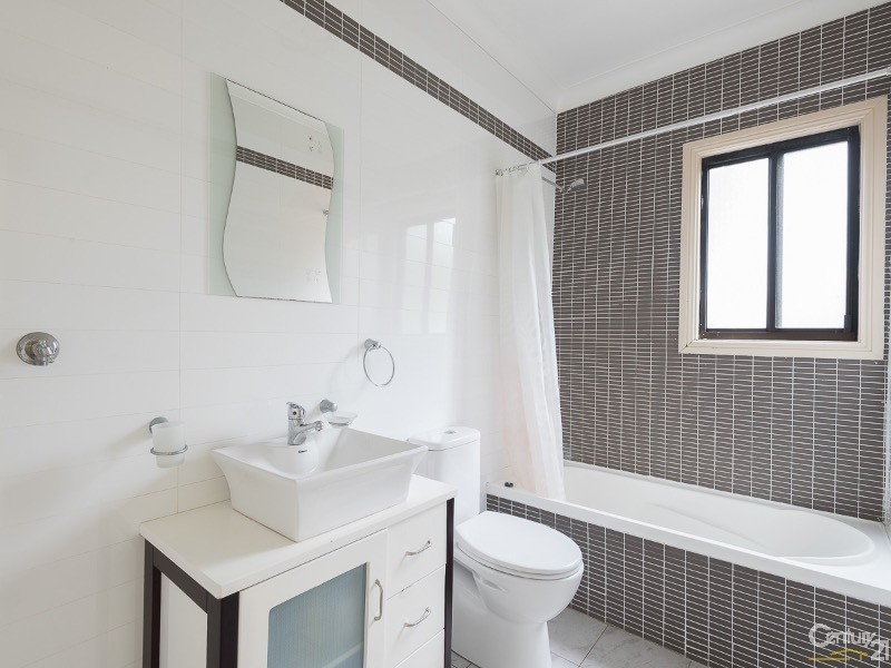 17 Caroline Street, Earlwood NSW 2206