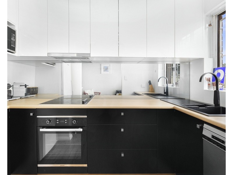 2/12 Marrickville Ave, Marrickville NSW 2204