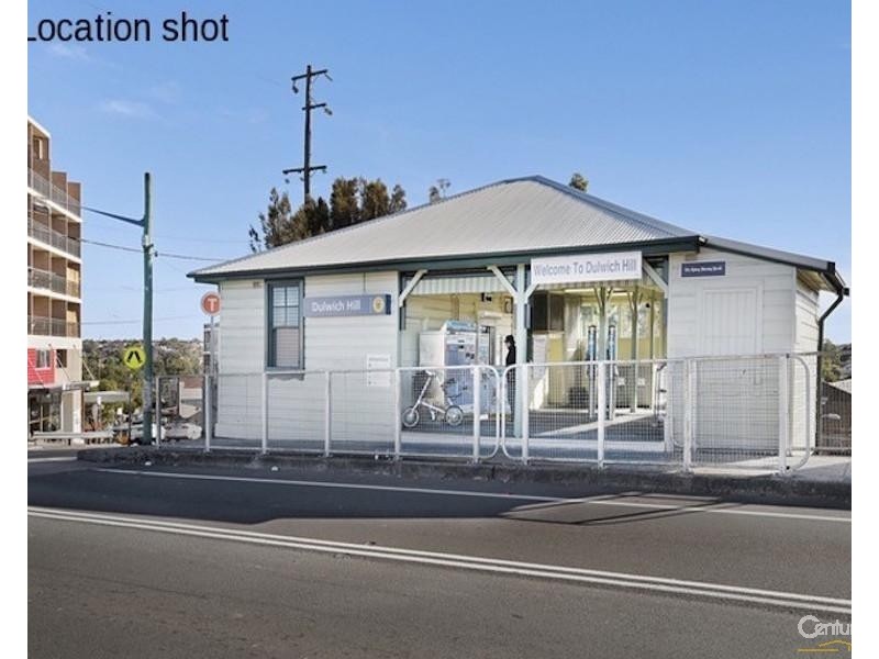 10 Pilgrim Ave, Marrickville NSW 2204