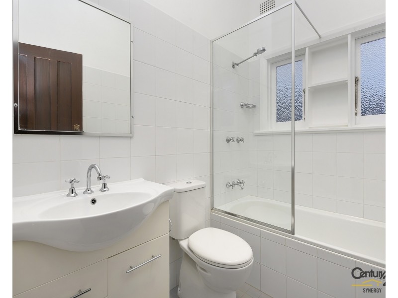 26 Hugh Ave, Dulwich Hill NSW 2203