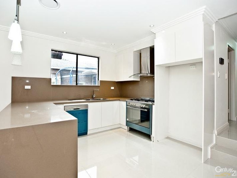 20B Fleet Street, Carlton NSW 2218