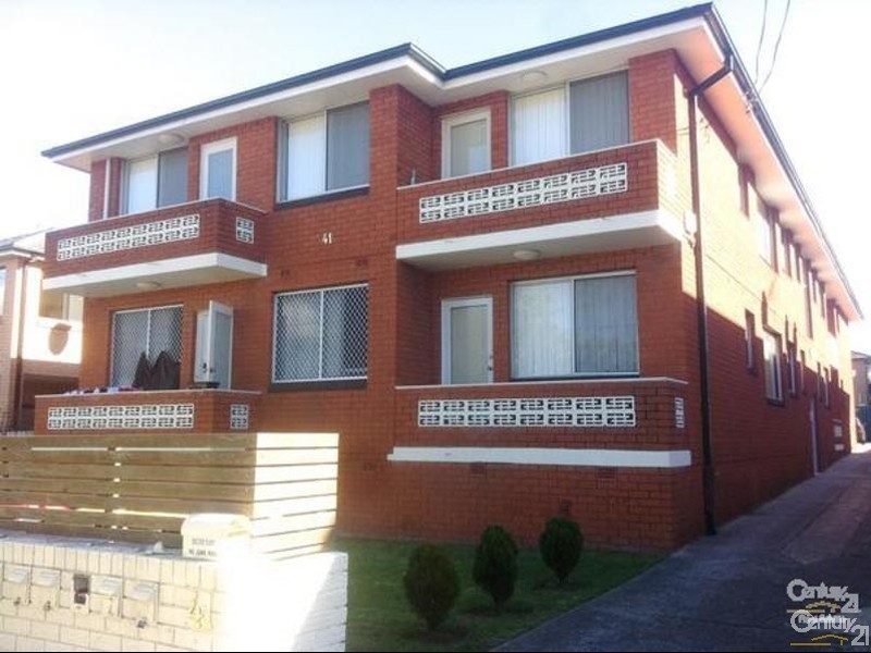 1/41 Augusta Street, Punchbowl NSW 2196