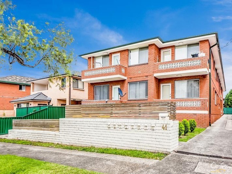 1/41 Augusta Street, Punchbowl NSW 2196