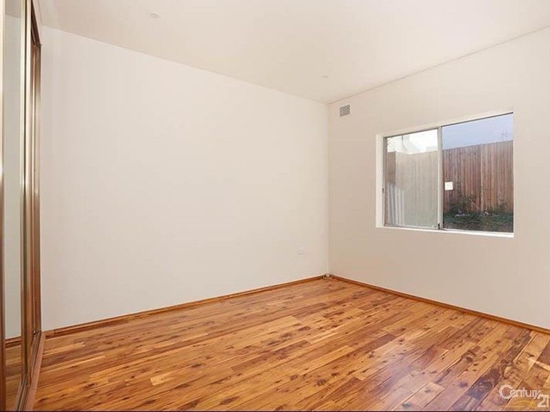 4/6 Kresser Street, Canterbury NSW 2193