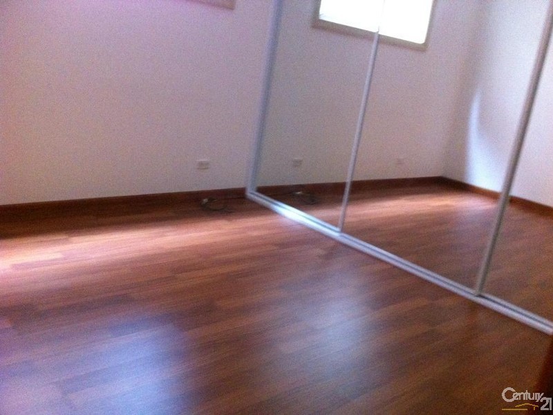 1/4 Abergeldie Street, Dulwich Hill NSW 2203