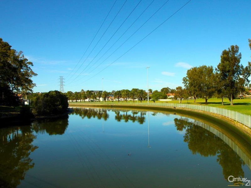 7/13 Ward Avenue, Canterbury NSW 2193