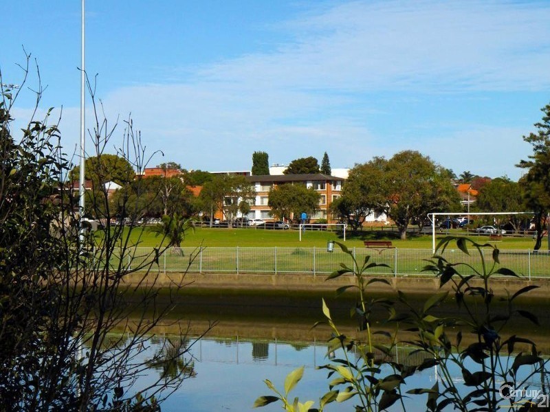 7/13 Ward Avenue, Canterbury NSW 2193