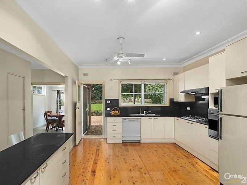 28 Warraroong Street, Beverly Hills NSW 2209