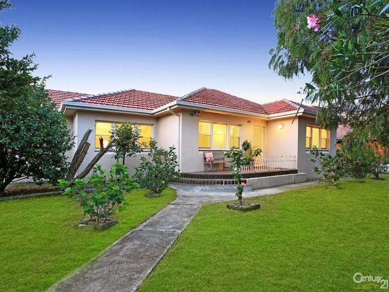 13  Moondani Road, Beverly Hills NSW 2209