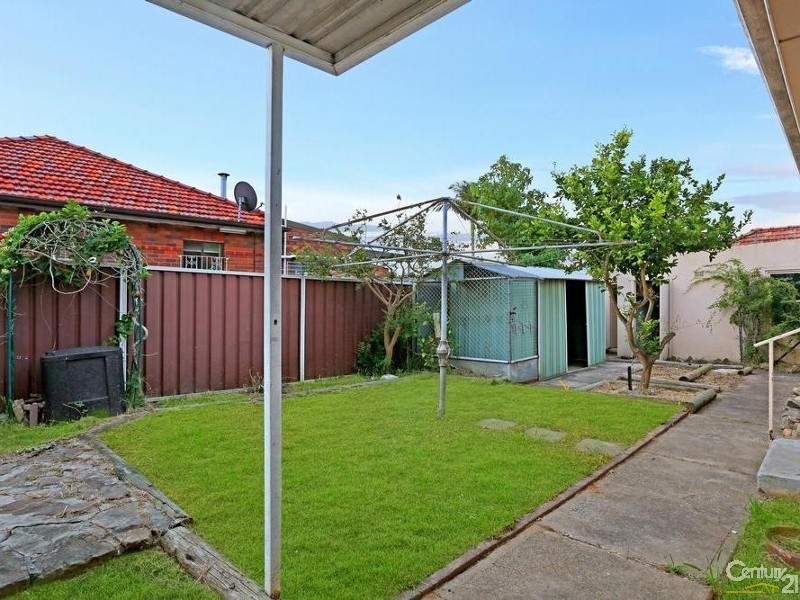 13  Moondani Road, Beverly Hills NSW 2209