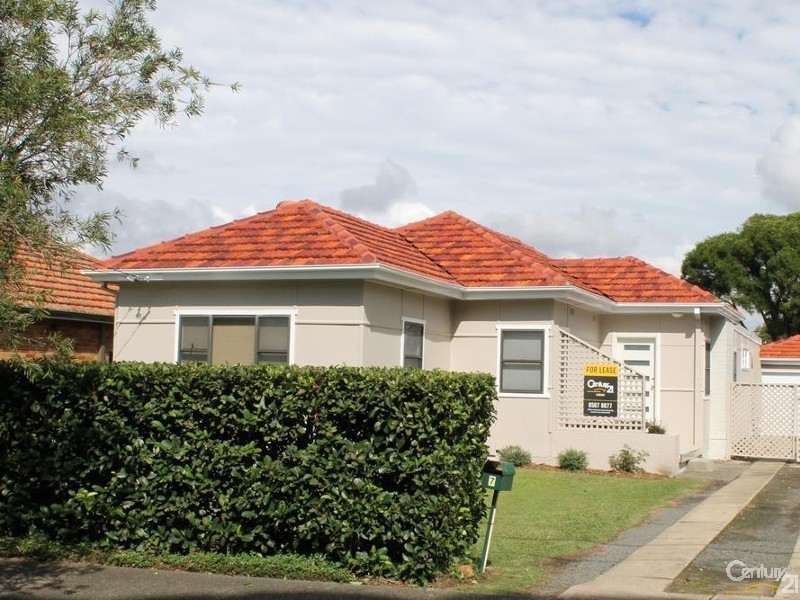 7 Ecole Street, Carlton NSW 2218