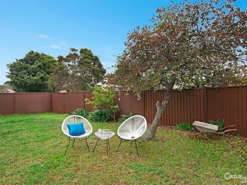 42 Baumans Road, Peakhurst NSW 2210