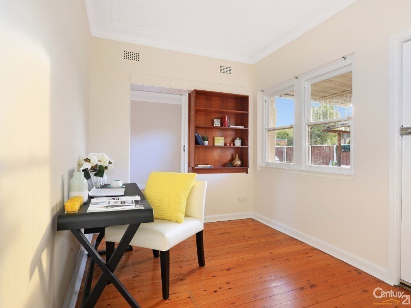 13 Moondani Road, Beverly Hills NSW 2209