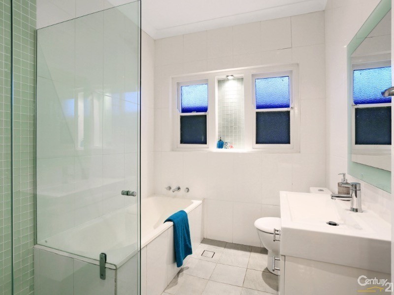 13 Moondani Road, Beverly Hills NSW 2209